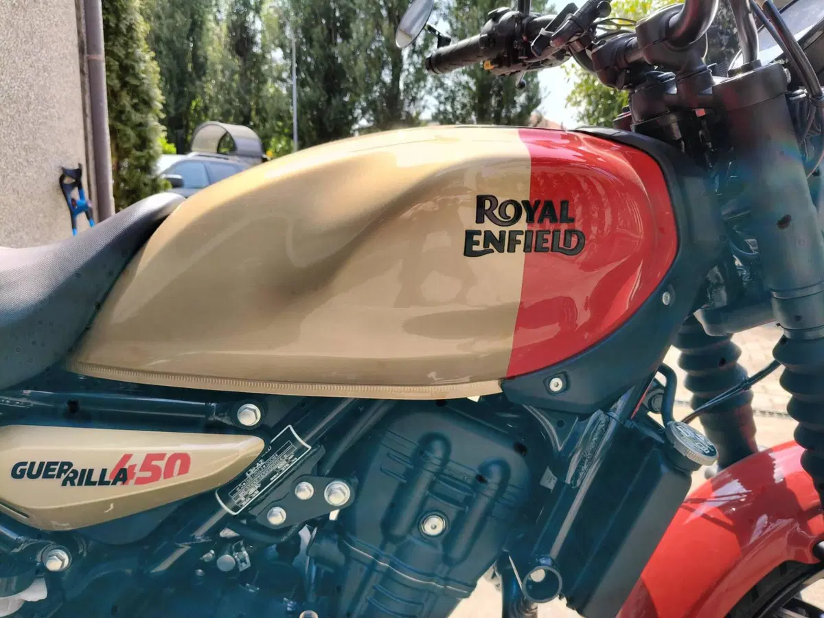 Royal Enfield Guerrilla 450 (2024 - 26) (8)