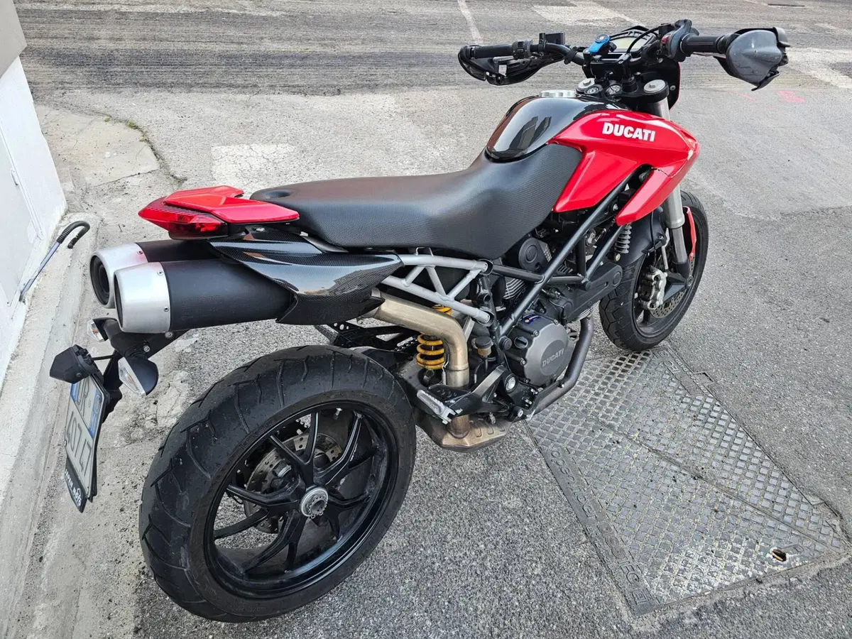Ducati Hypermotard 796 (2012) (5)