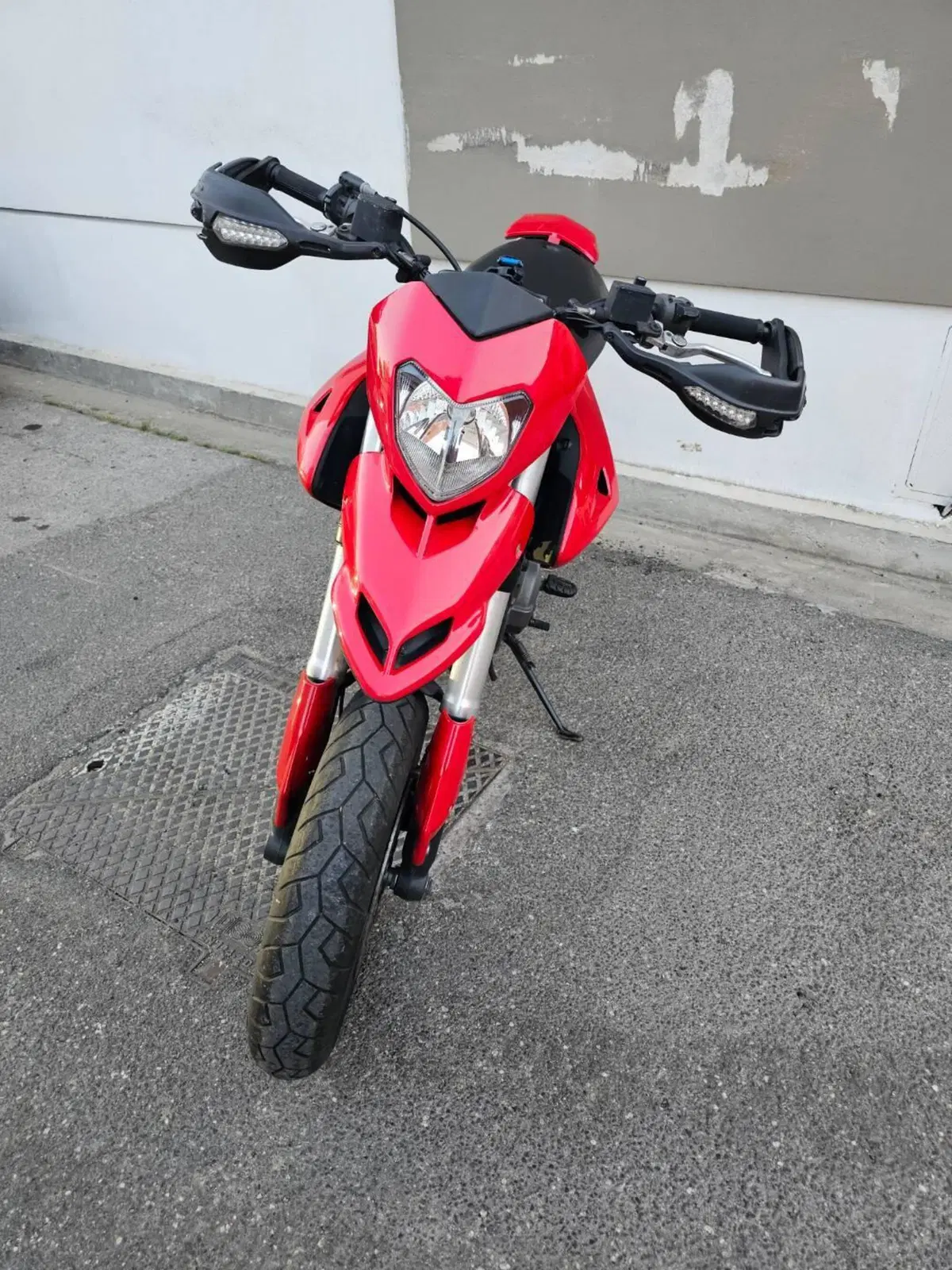 Ducati Hypermotard 796 (2012) (8)