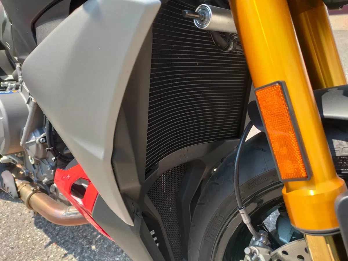 Ducati Streetfighter V2 S (2025 - 26) (7)