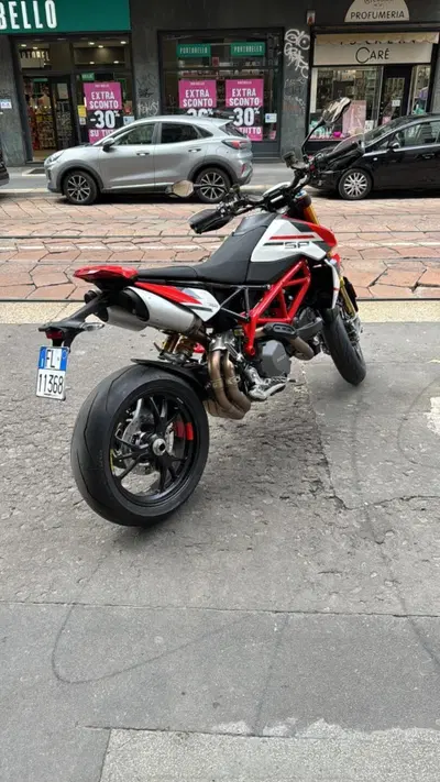 Ducati Hypermotard 950 SP (2022 - 25) usata