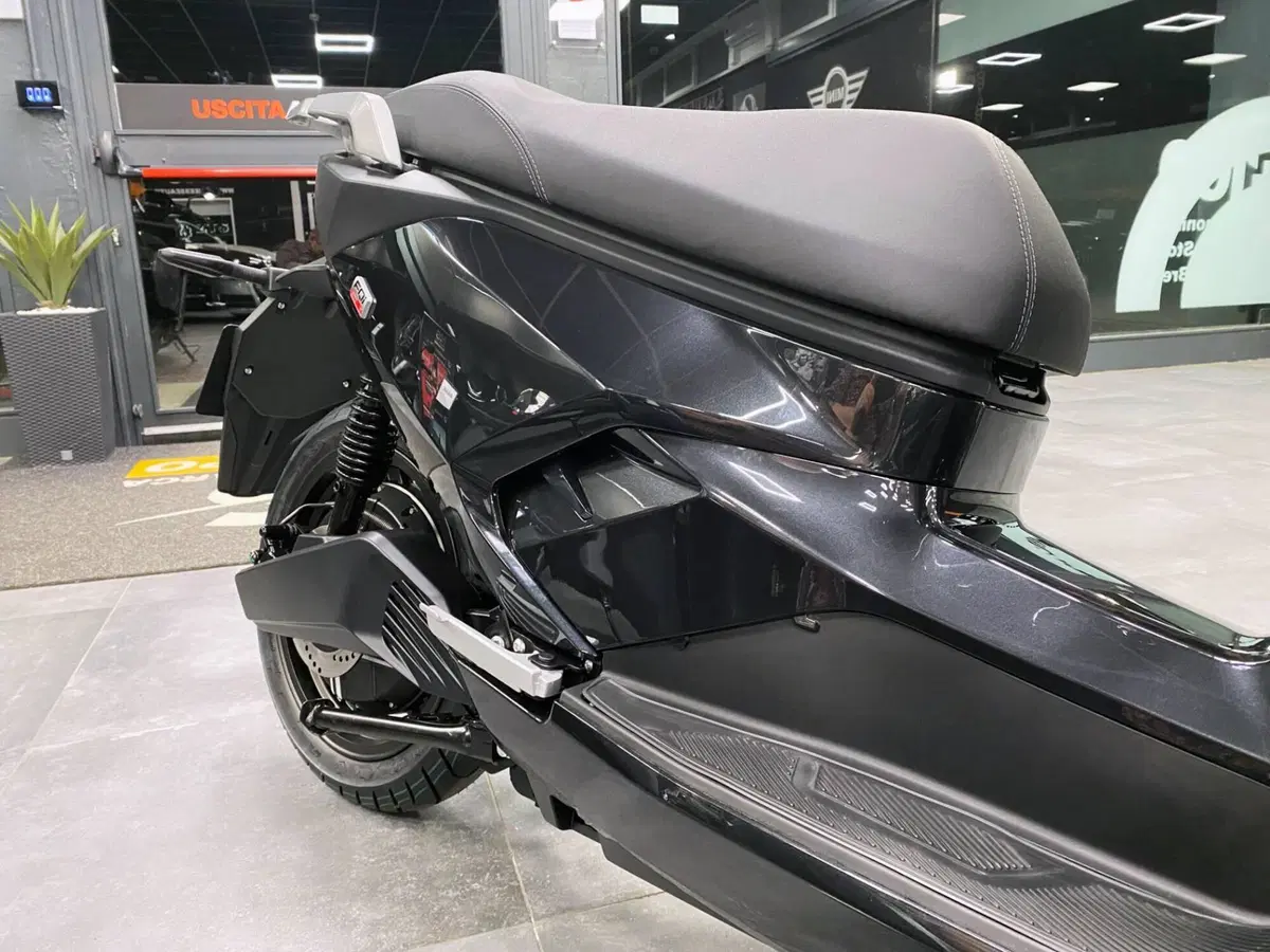 Niu FQi 500 (2025 - 26) (10)