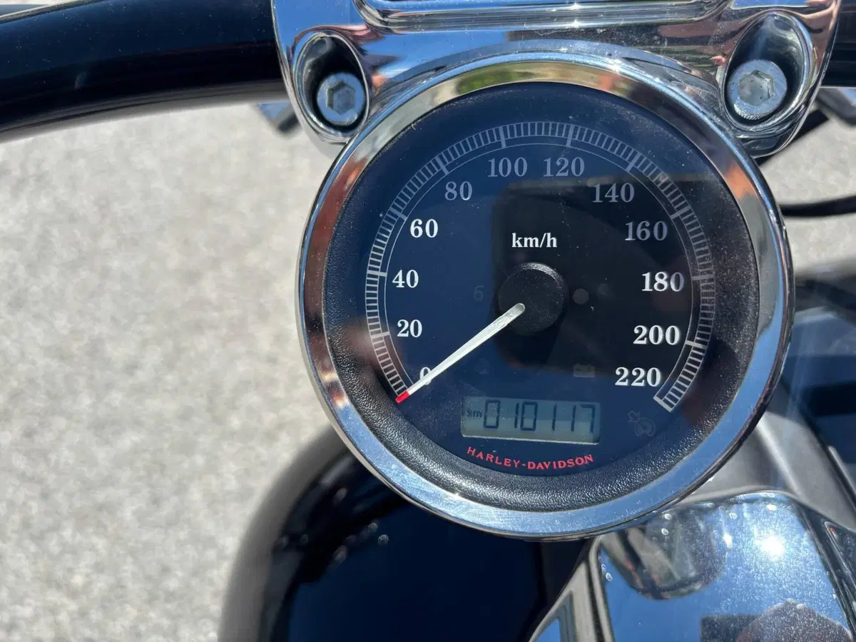 Harley-Davidson 1690 Breakout (2013 - 17) - FXSB (2)