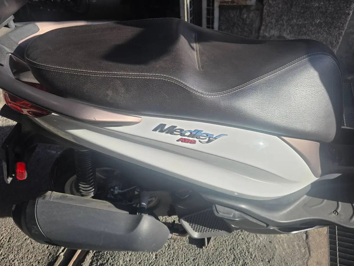 Piaggio Medley 150 ABS (2021 - 25) (3)