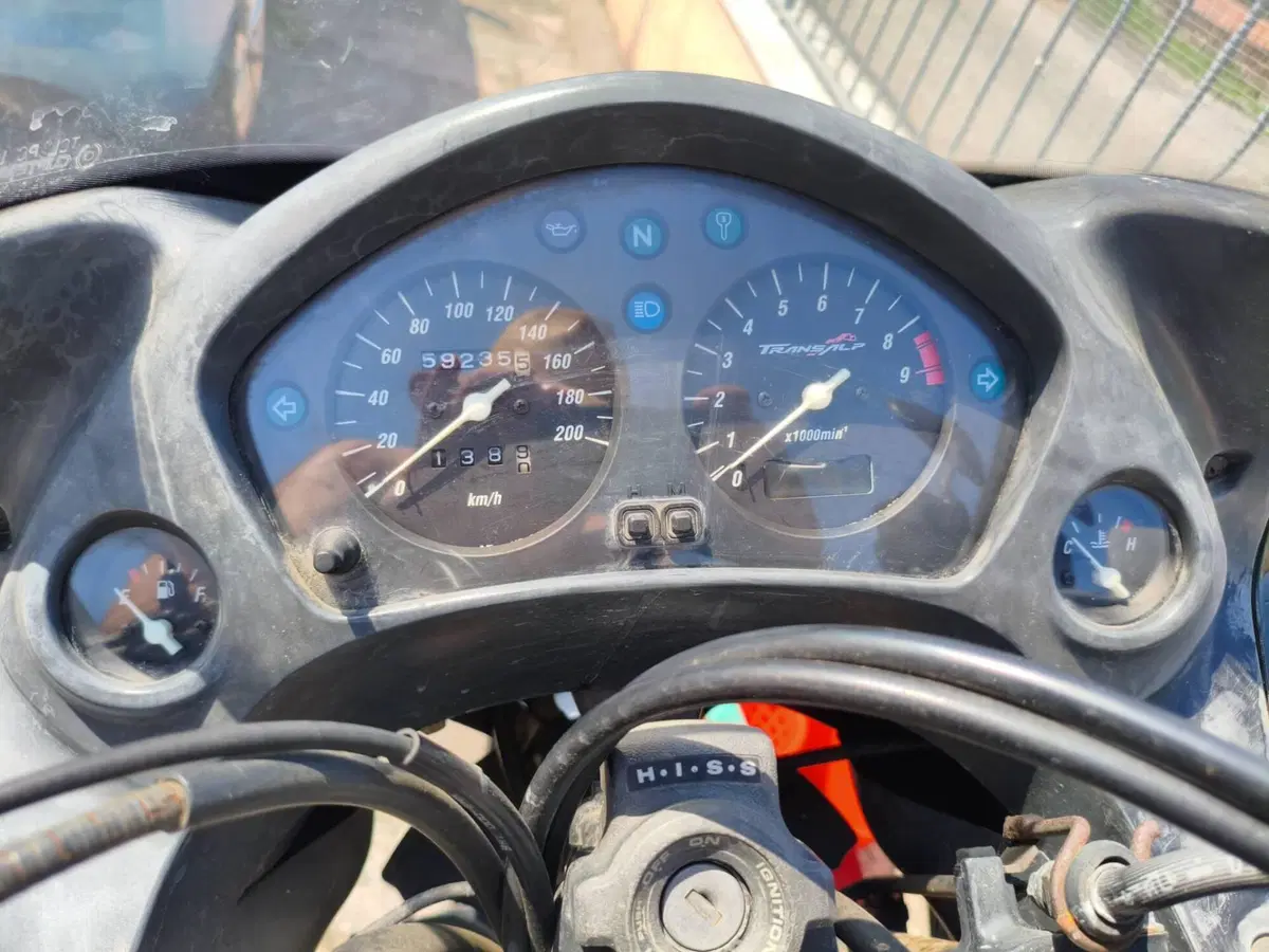 Honda Transalp XL 650V (2000 - 04) (9)