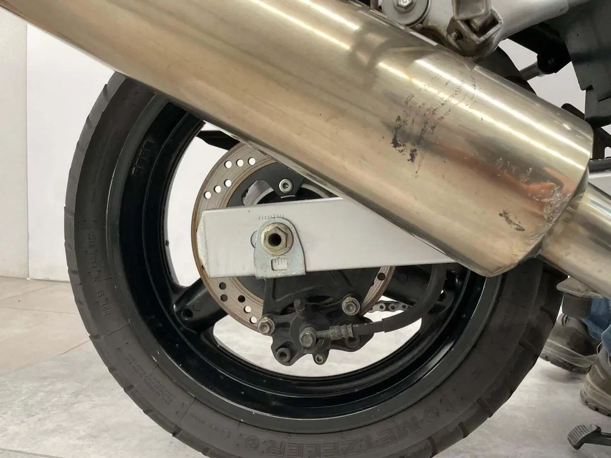 Suzuki GSF 650 Bandit S (2005 - 06) (14)