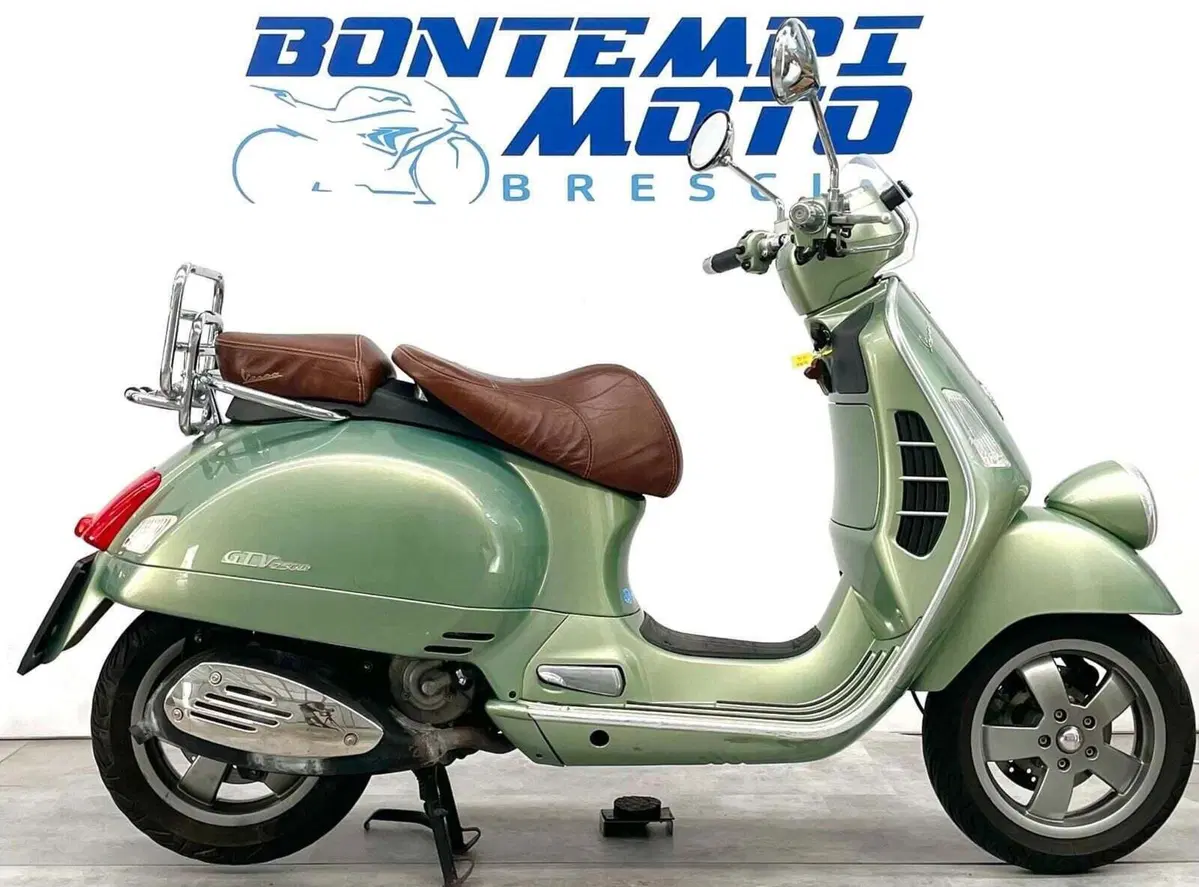 Vespa GTV 250