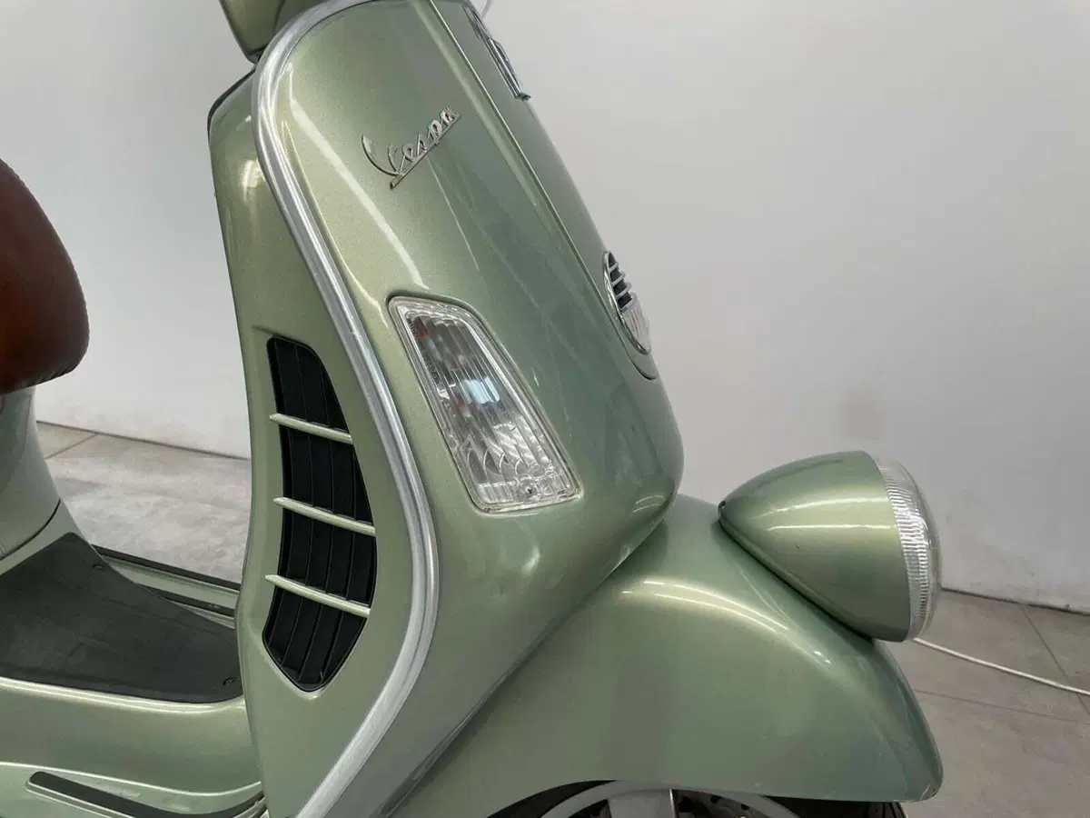 Vespa GTV 250 (10)