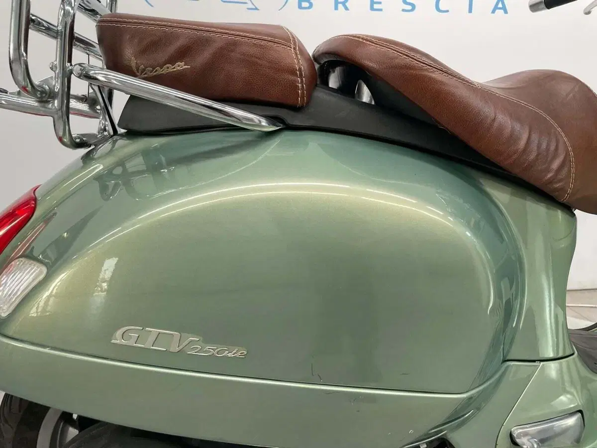 Vespa GTV 250 (11)