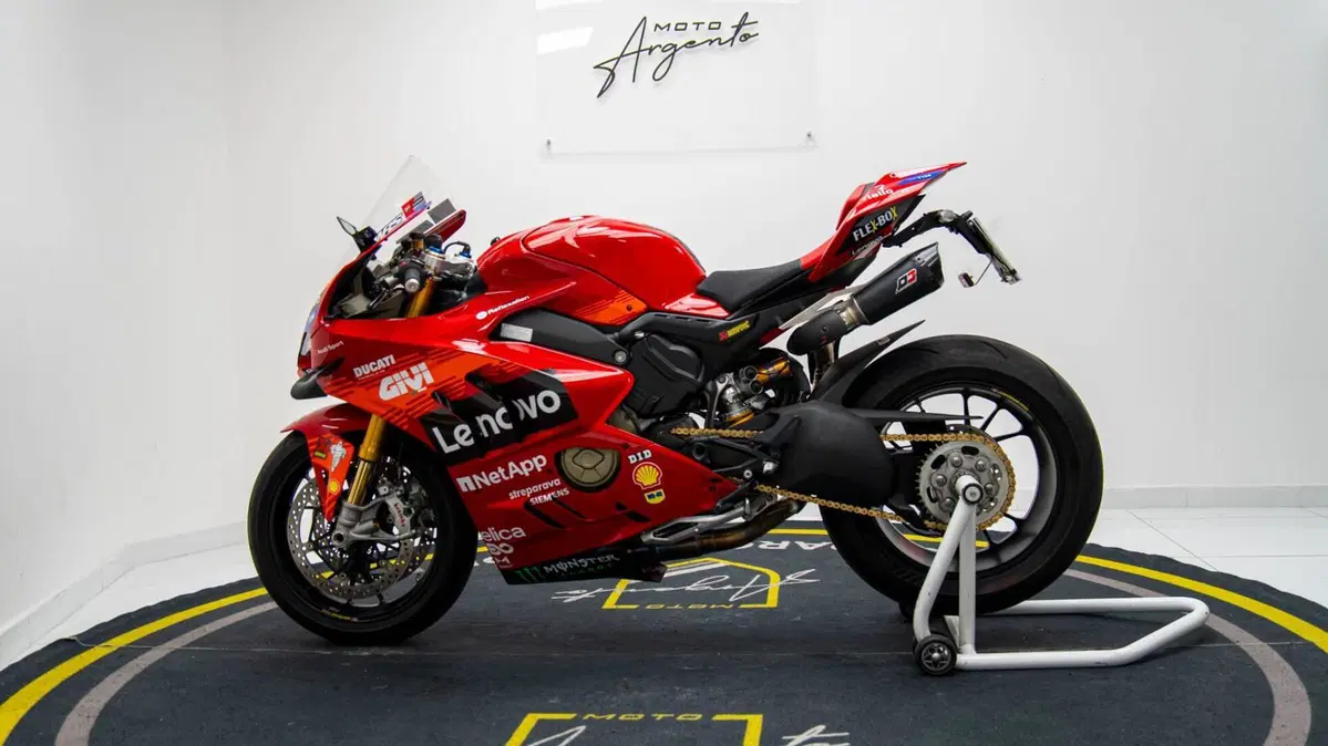 Ducati Panigale V4 S (2022 - 24) (6)