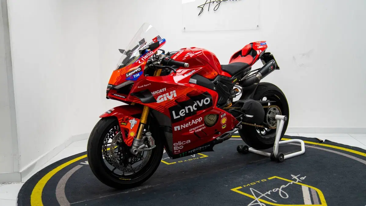 Ducati Panigale V4 S (2022 - 24) (7)