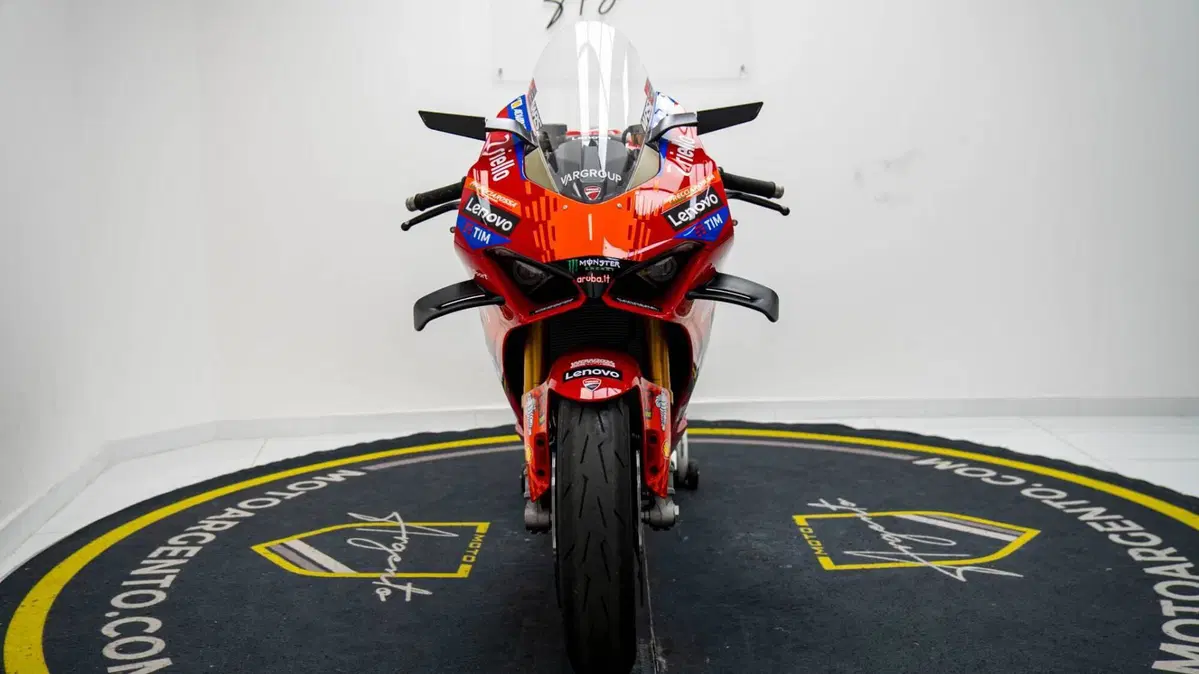 Ducati Panigale V4 S (2022 - 24) (8)