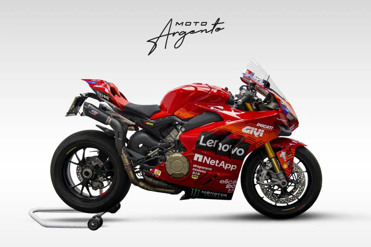 Ducati Panigale V4 S (2022 - 24)