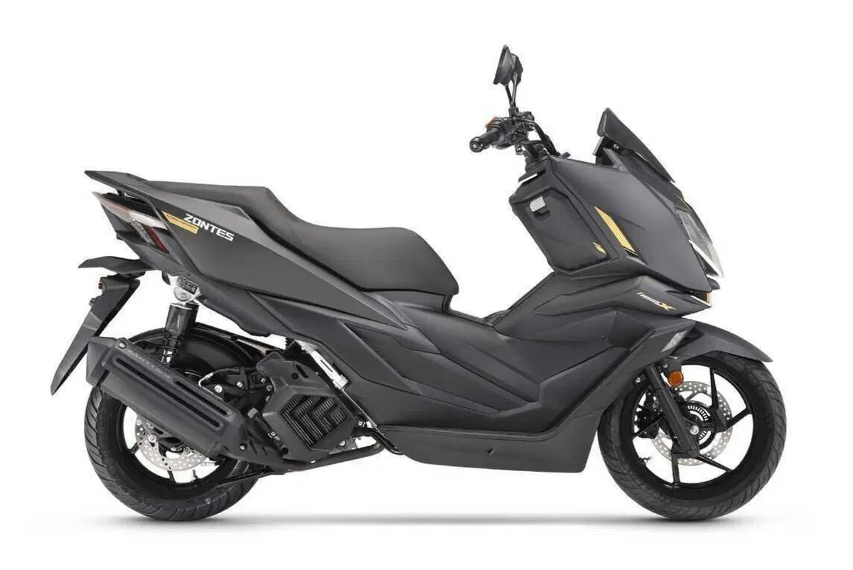 Zontes 125X: 15 cv, telaio in alluminio, 108 kg a meno di 3.000 euro? (4)