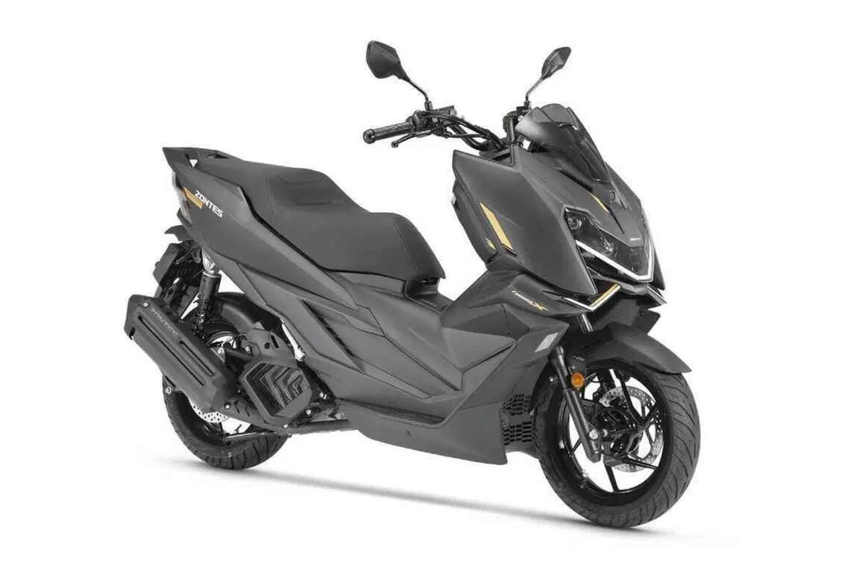 Zontes 125X: 15 cv, telaio in alluminio, 108 kg a meno di 3.000 euro? (5)