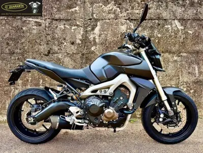 Yamaha MT-09 (2013 - 15) usata
