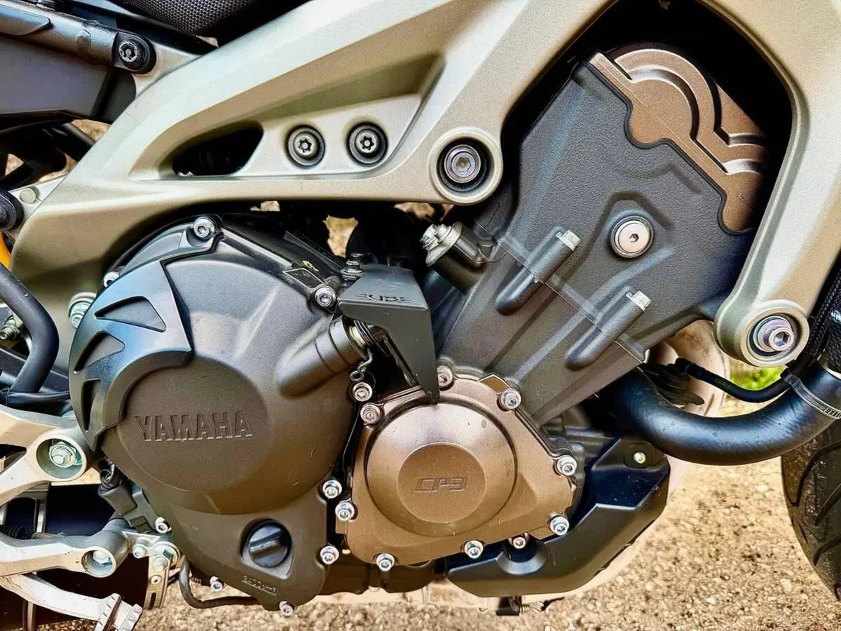 Yamaha MT-09 (2013 - 15) (10)