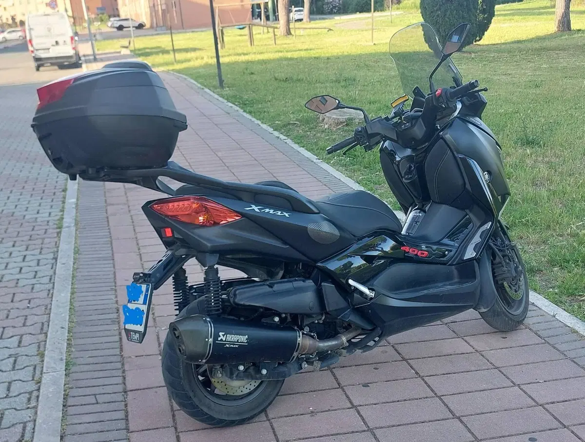 Yamaha X-Max 400 Iron Max (2019 - 20) (2)