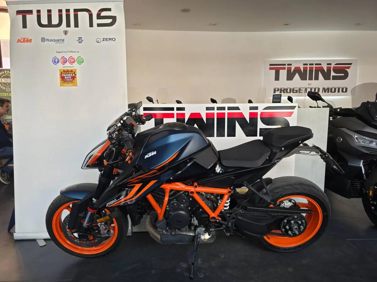 KTM 1290 Super Duke R (2022 - 23) (5)