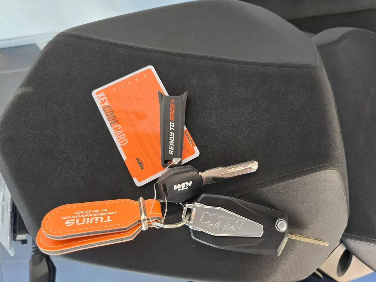 KTM 1290 Super Duke R (2022 - 23) (15)