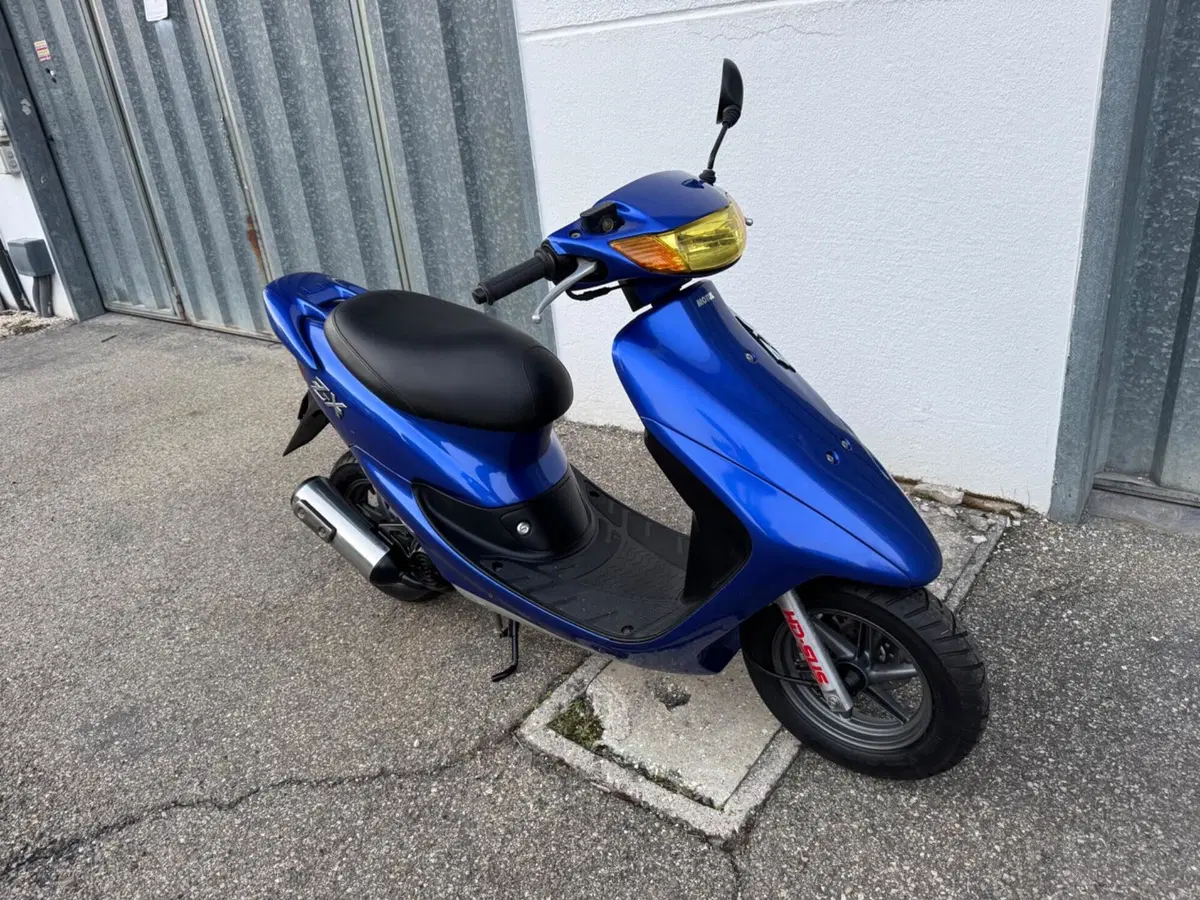 Honda ZX Dio  (2)