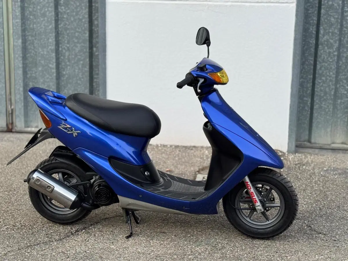 Honda ZX Dio  (4)