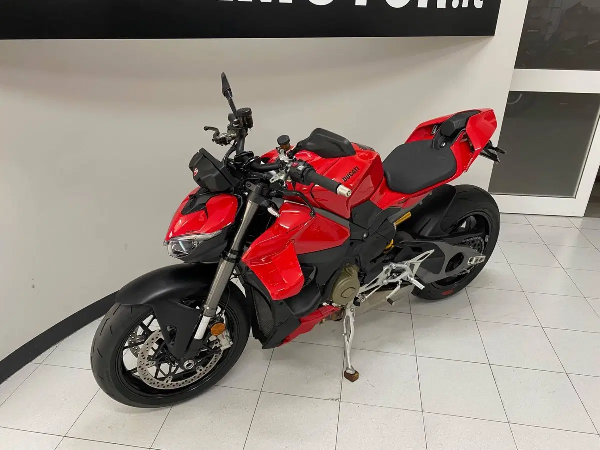 Ducati Streetfighter V4 (2025 - 26) (5)