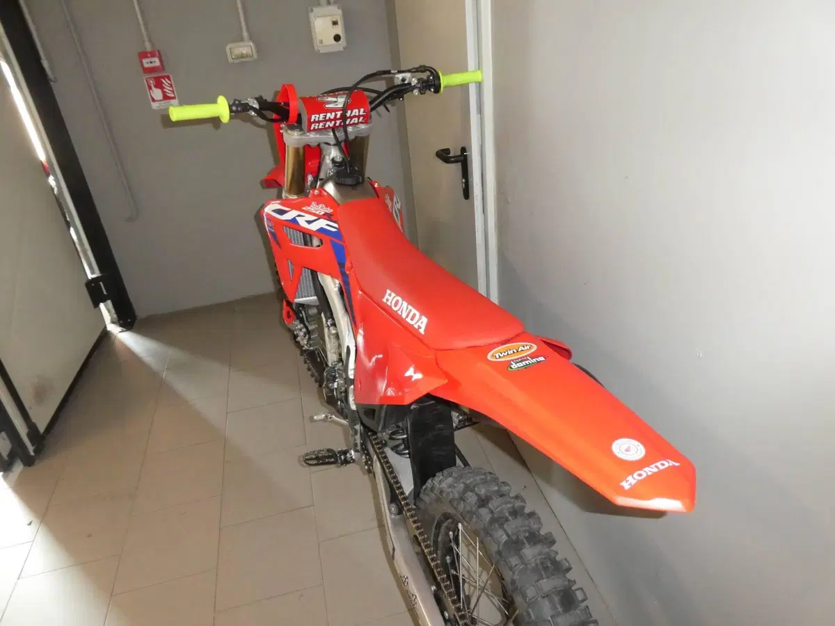 Honda CRF 250R (2023) (2)