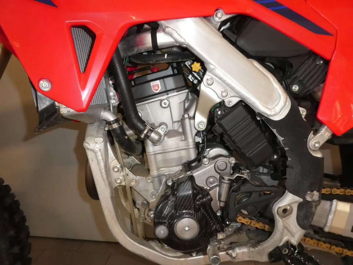 Honda CRF 250R (2023) (3)