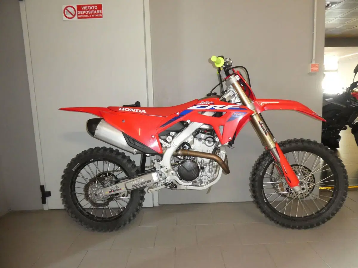 Honda CRF 250R (2023) (5)