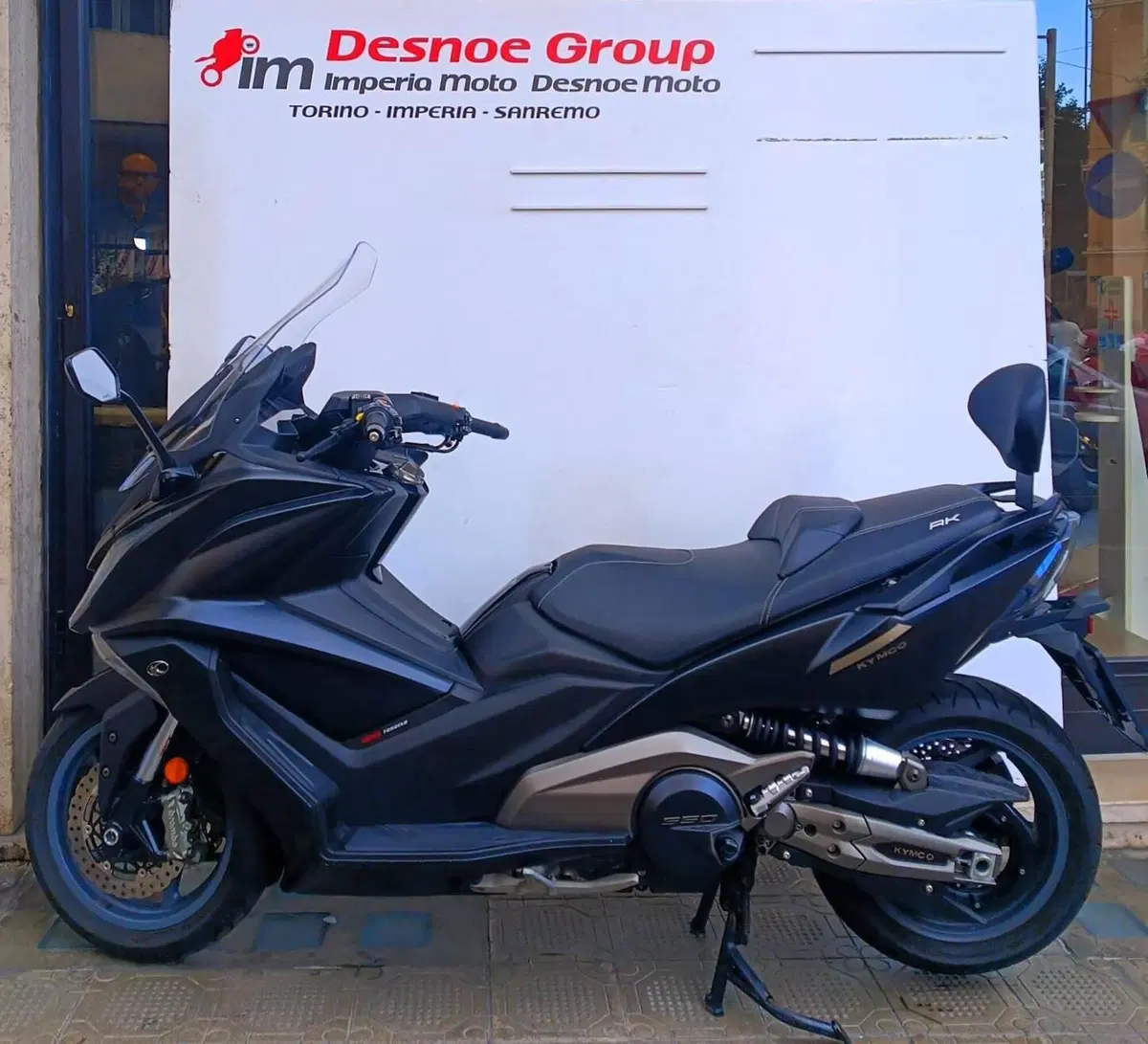 Kymco AK 550 ETS (2021 - 26) (2)