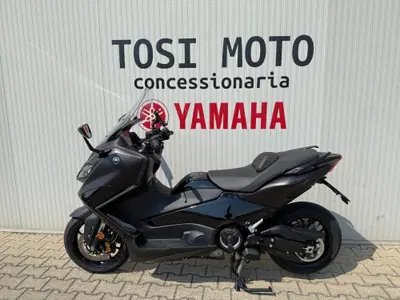Yamaha T-Max 560 Tech Max (2022 - 24) usata