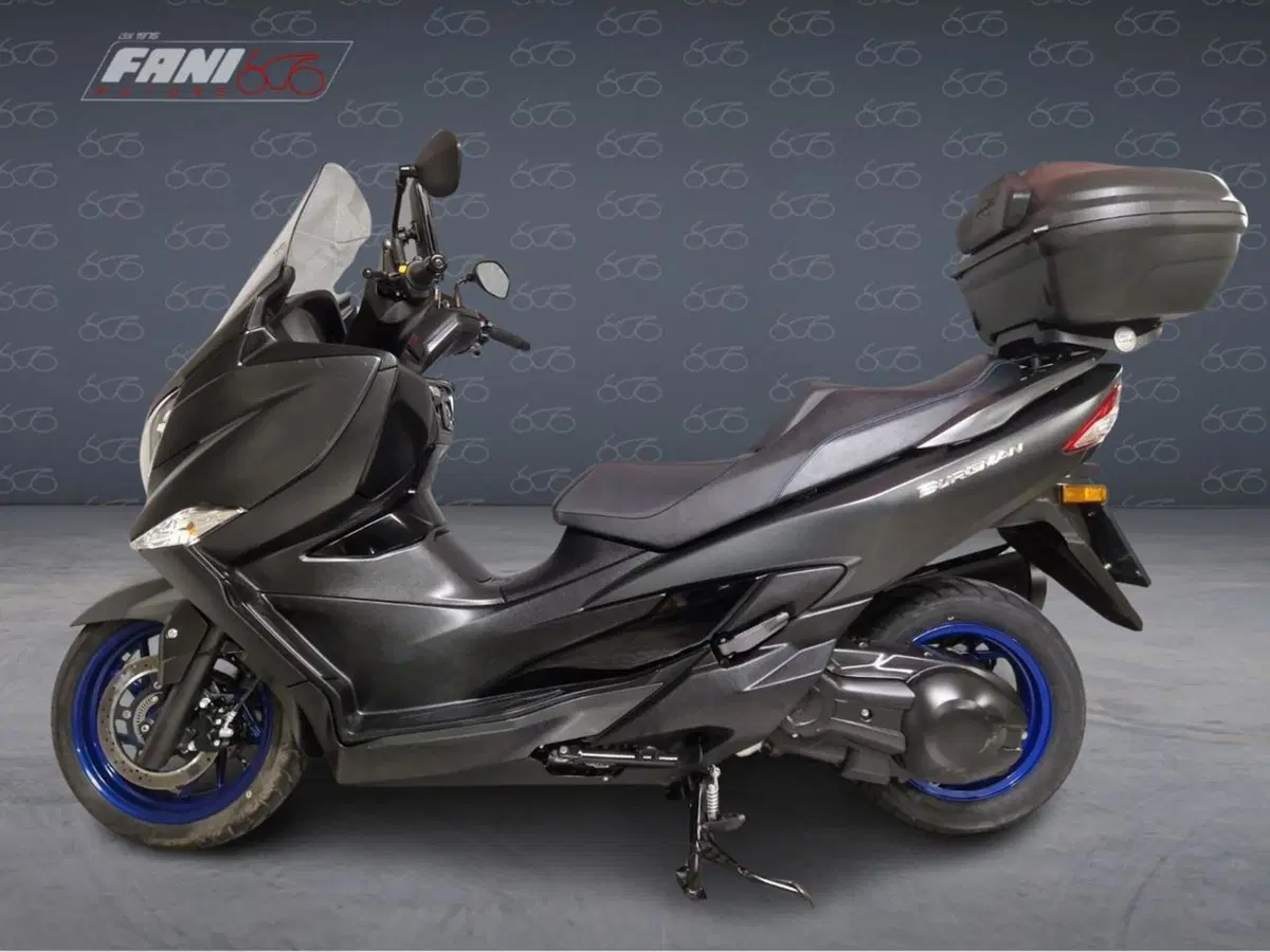 Suzuki Burgman 400 (2022 - 24) (3)