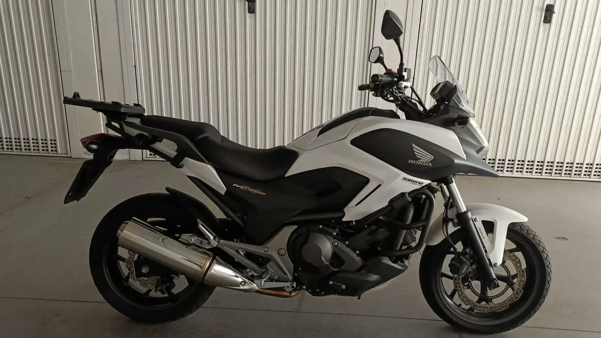 Honda NC 750 X DCT ABS (2014 - 15) (2)