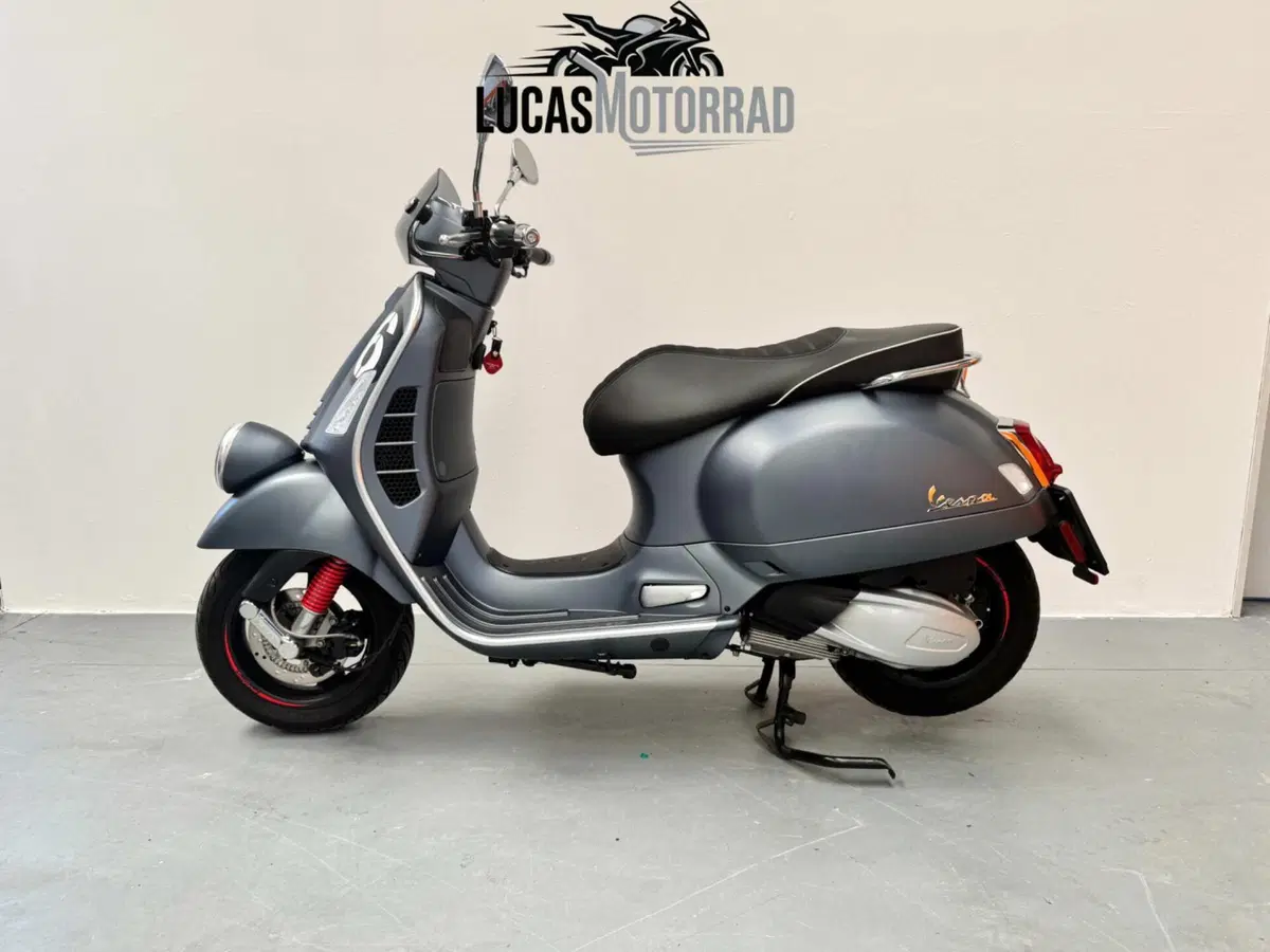 Vespa Sei Giorni 300 Hpe (2021 - 22)