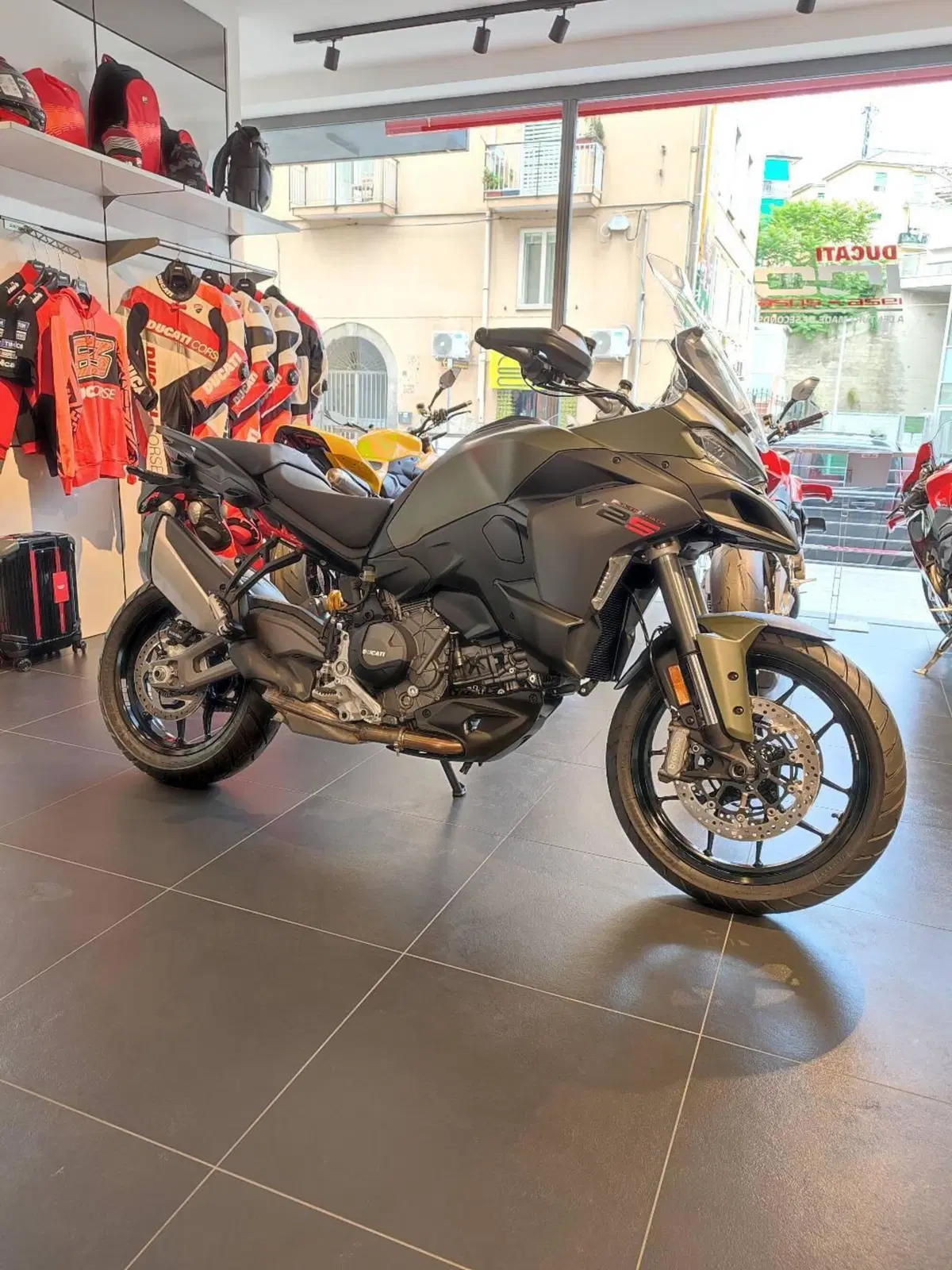 Ducati Multistrada V2 S (2025 - 26) (2)