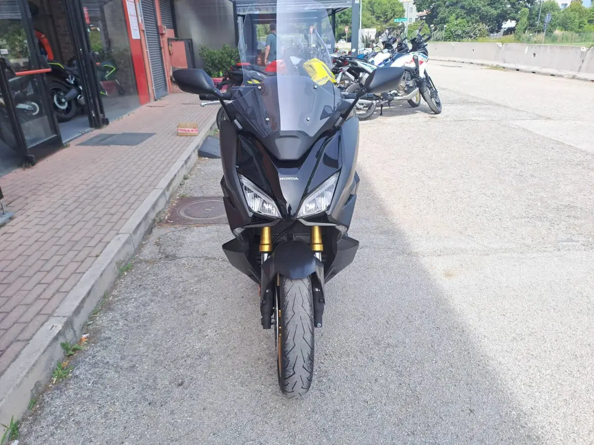 Honda Forza 750 DCT Special Edition (2024) (4)