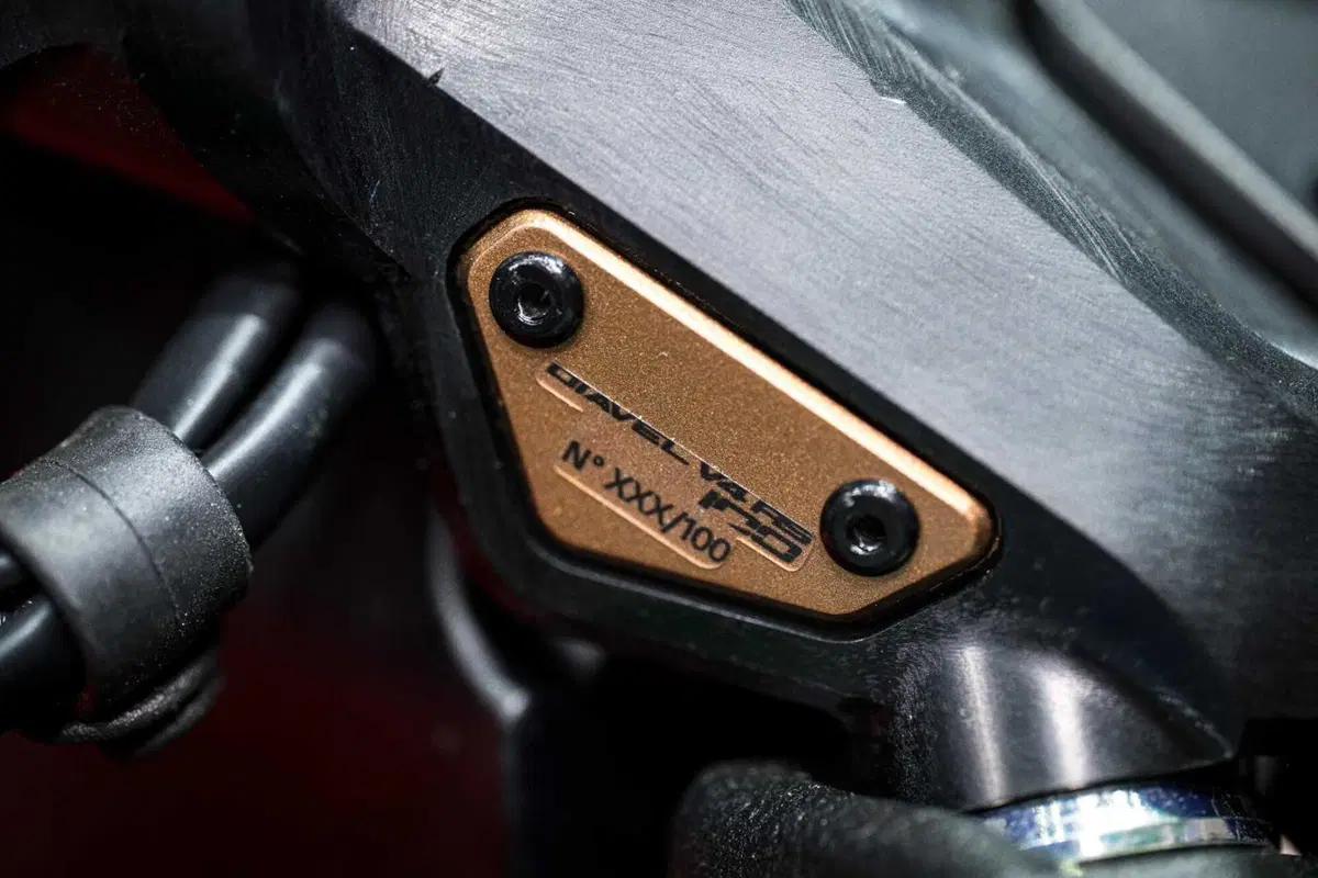 Ducati Collezione 100: le dieci livree leggendarie per celebrare cent'anni di storia [VIDEO] (9)