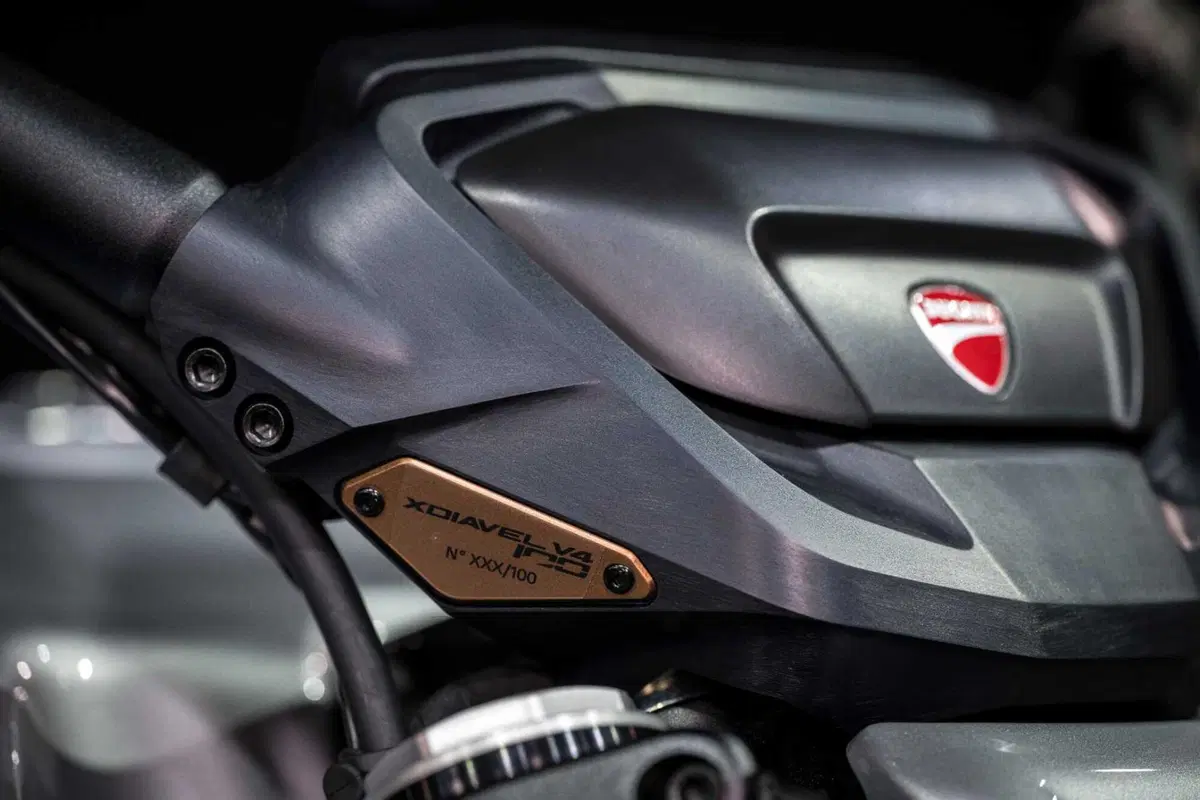 Ducati Collezione 100: le dieci livree leggendarie per celebrare cent'anni di storia [VIDEO] (12)