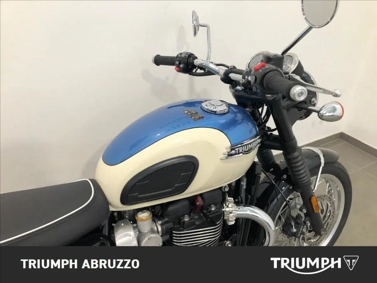 Triumph Bonneville T120 (2026) (16)