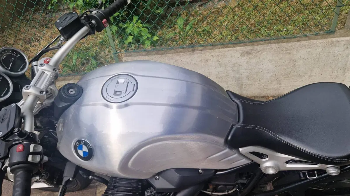 Bmw R nineT 1200 Pure (2017 - 20) (6)