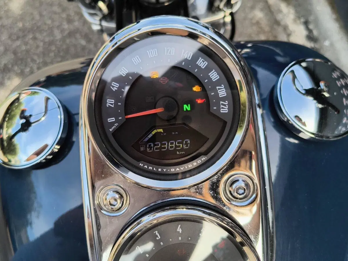 Harley-Davidson 107 Low Rider (2018 - 20) - FXLR (3)