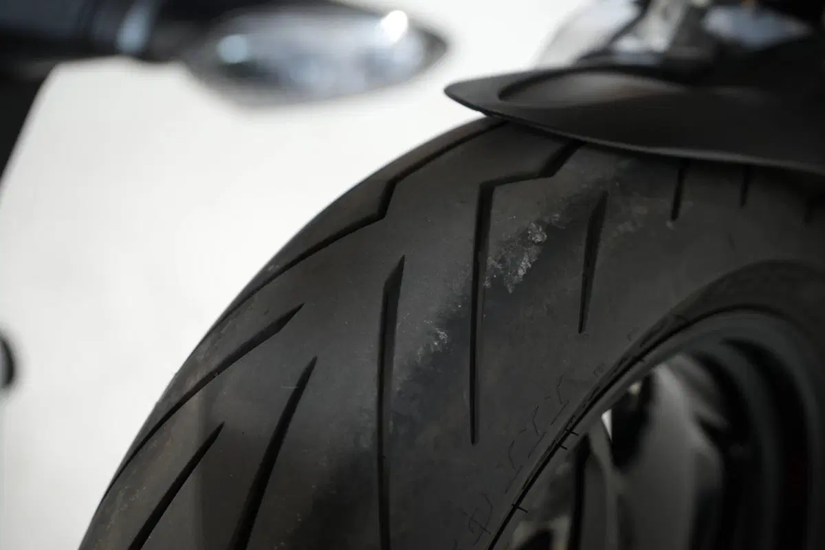 Ducati Hypermotard 950 RVE (2022 - 25) (7)