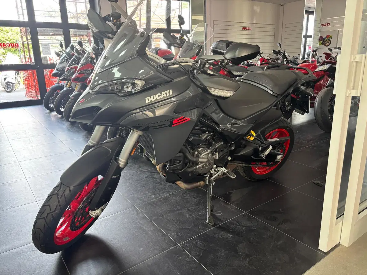 Ducati Multistrada V2 S (2022 - 24)