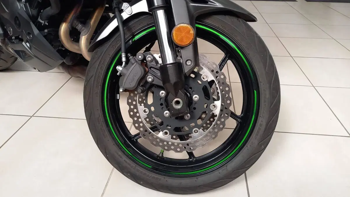 Kawasaki Versys 650 (2025 - 26) (10)