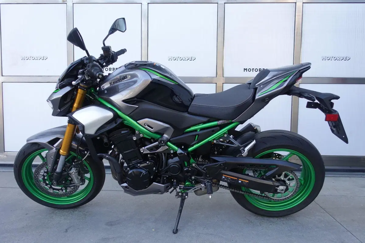 Kawasaki Z 900 SE (2025 - 26) (3)