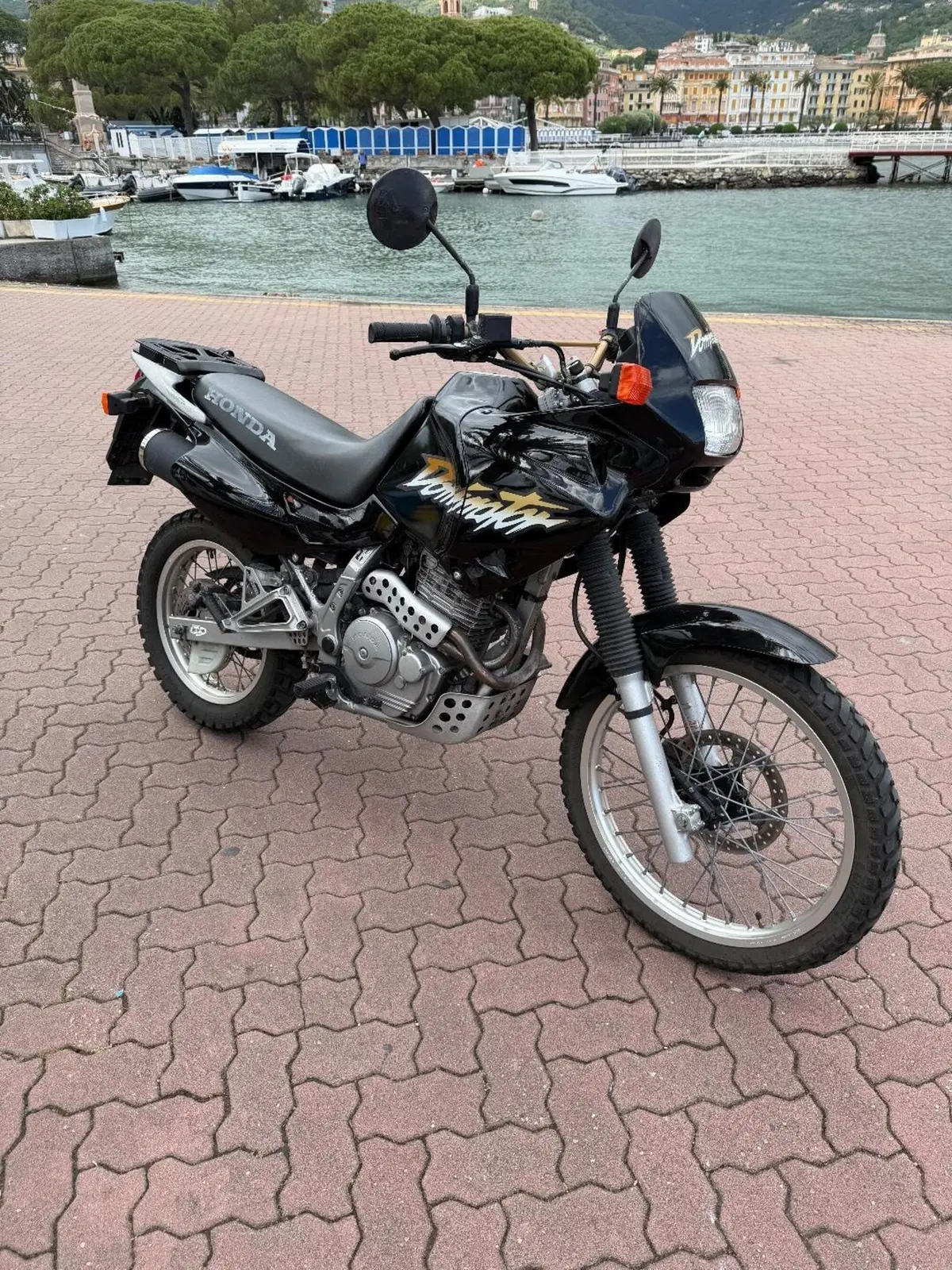 Honda Dominator