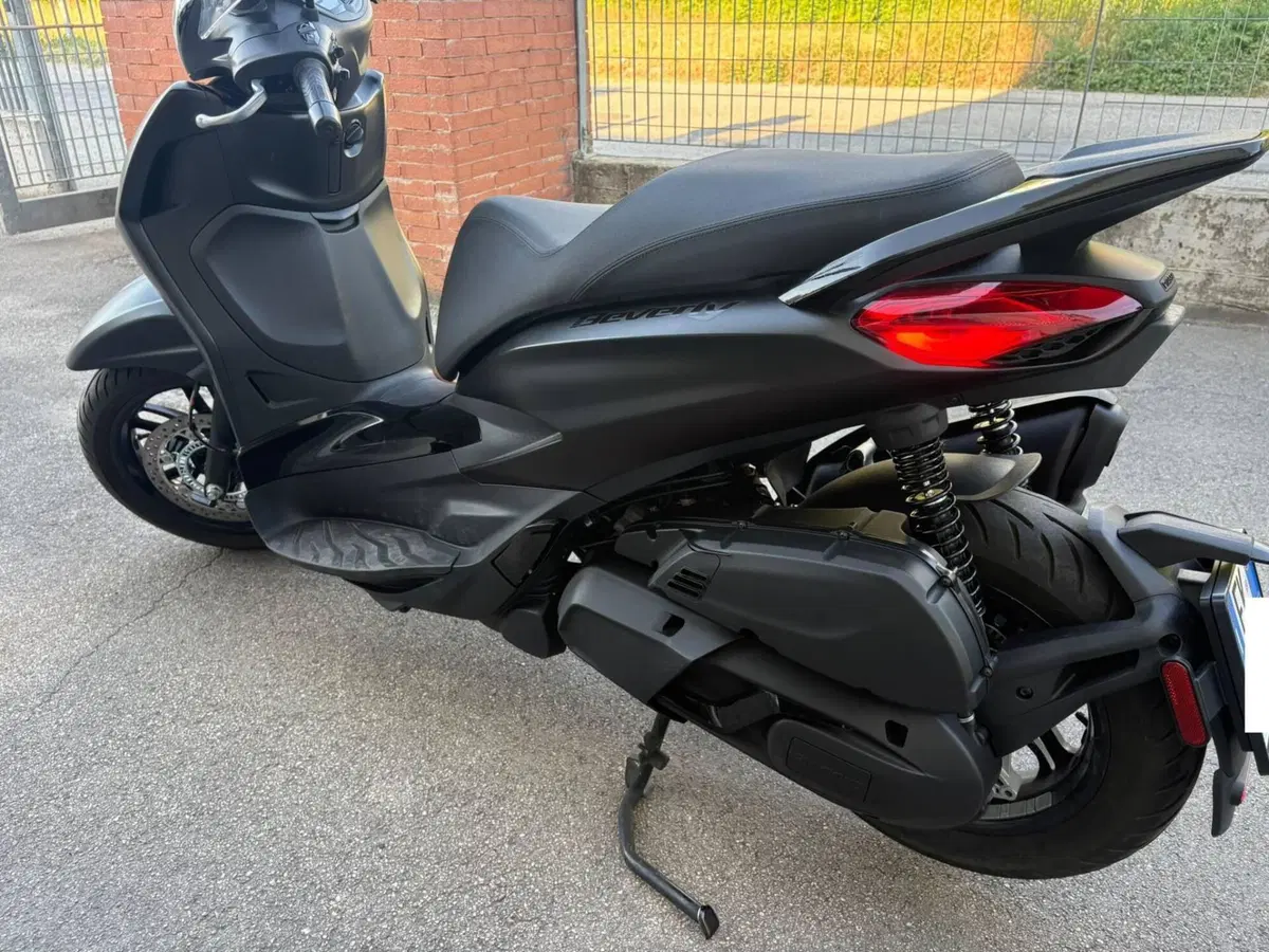 Piaggio Beverly 400 S ABS-ASR (2021 - 24) (7)