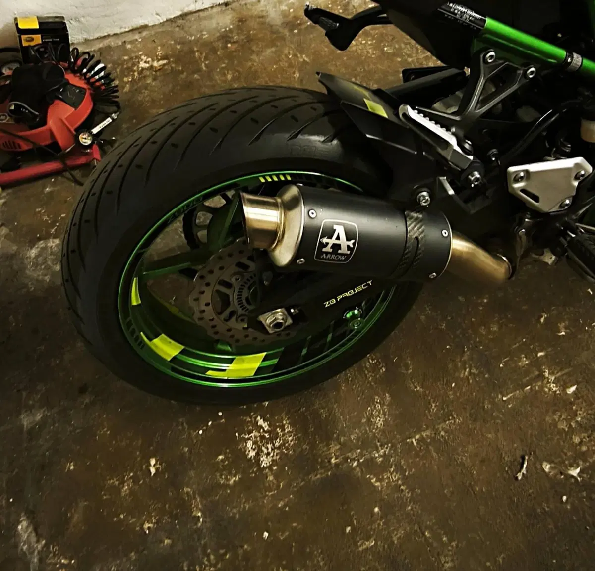 Kawasaki Z 900 (2021 - 24) (3)