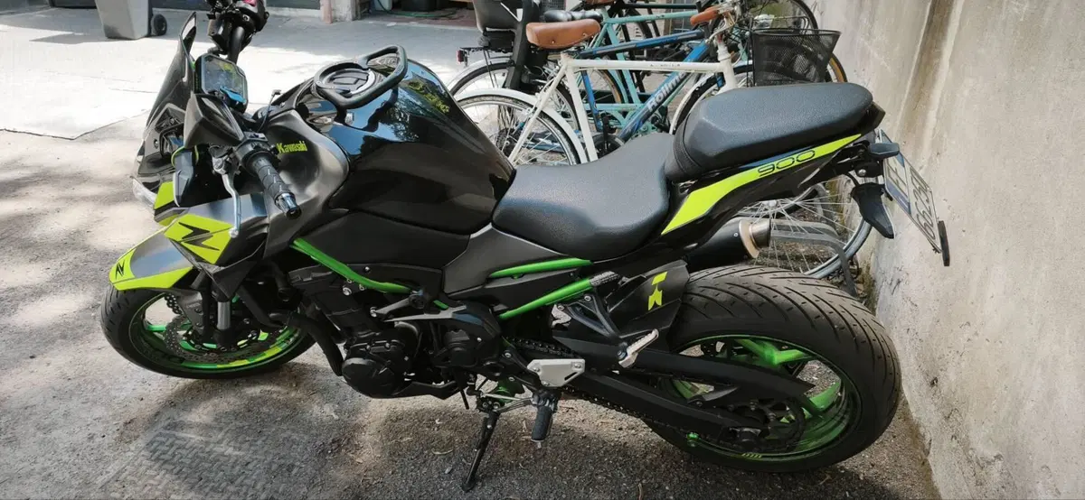 Kawasaki Z 900 (2021 - 24) (8)